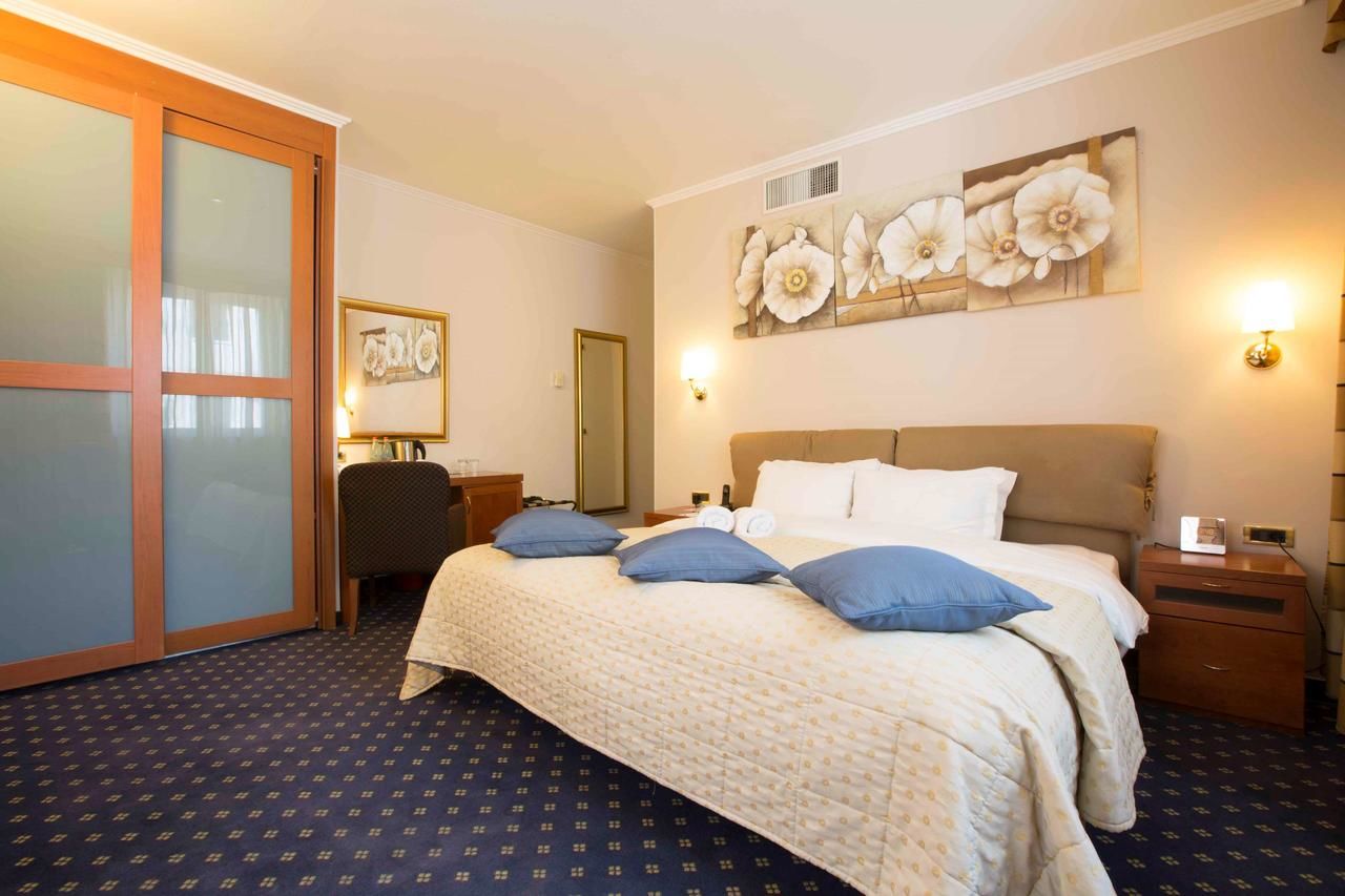 Отель Best Western Plus Congress Hotel Yerevan Ереван