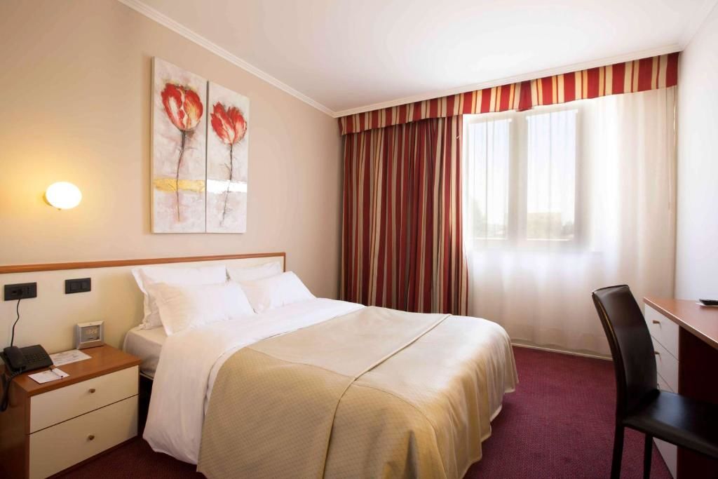 Отель Best Western Plus Congress Hotel Yerevan Ереван