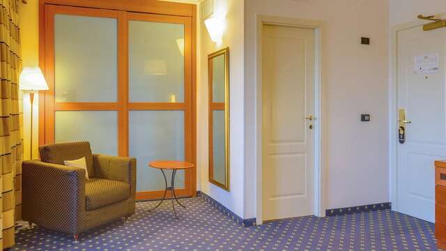 Отель Best Western Plus Congress Hotel Yerevan Ереван-24